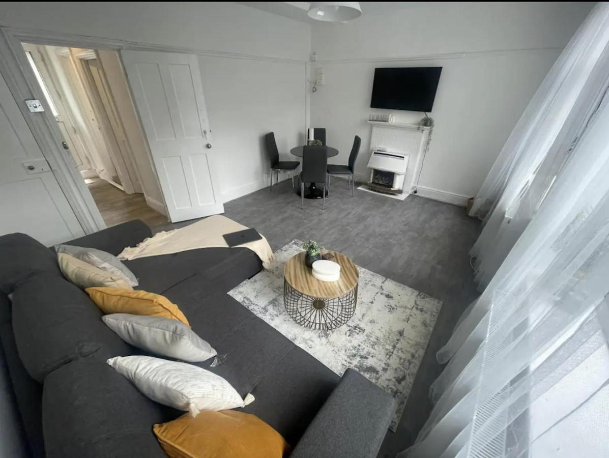 Charming 2 Bed Flat On Tower Bridge Apartment ลอนดอน ภายนอก รูปภาพ
