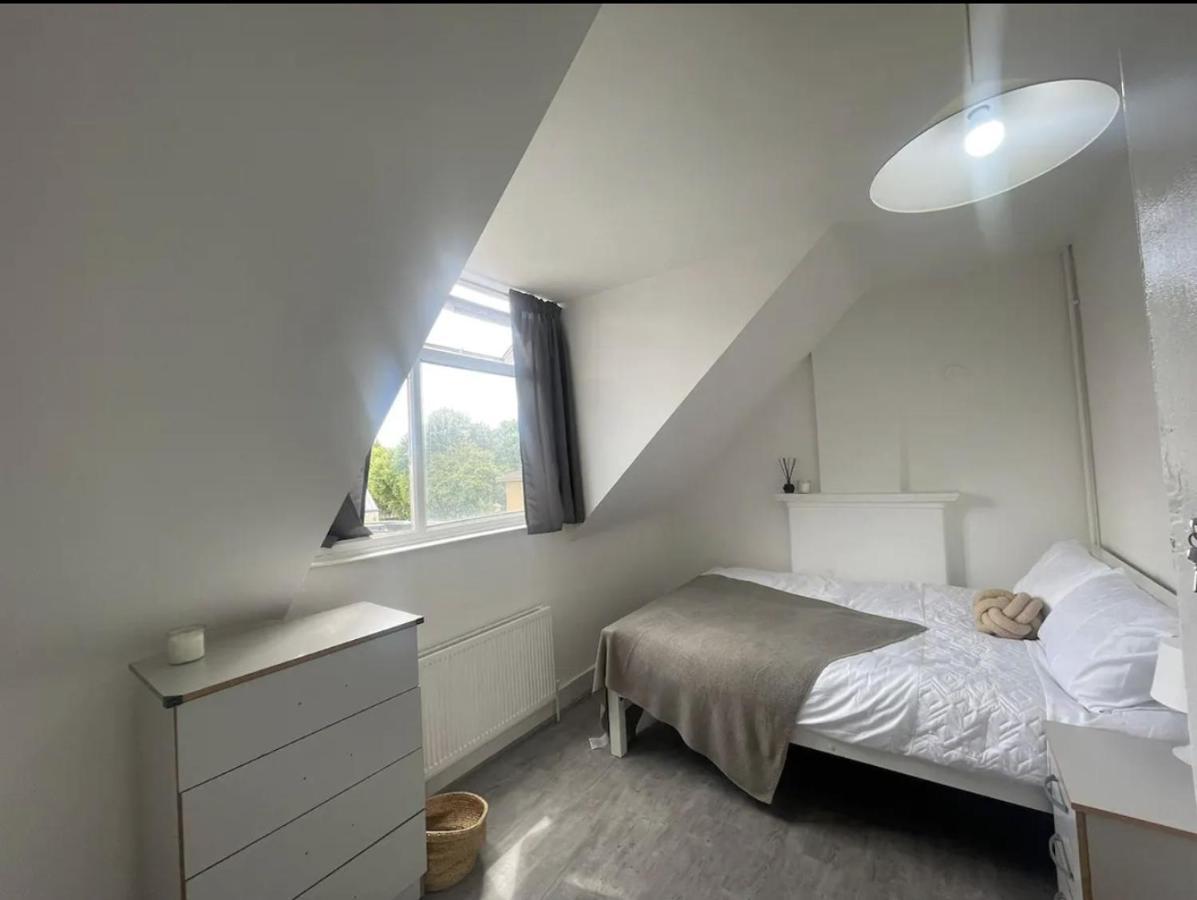 Charming 2 Bed Flat On Tower Bridge Apartment ลอนดอน ภายนอก รูปภาพ