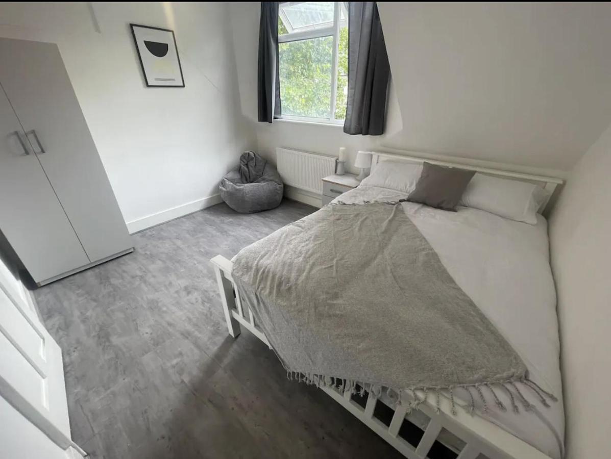 Charming 2 Bed Flat On Tower Bridge Apartment ลอนดอน ภายนอก รูปภาพ